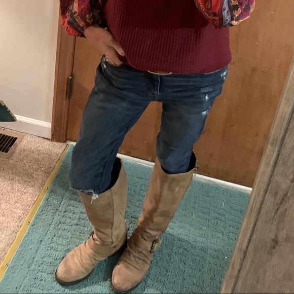 Steve Madden brown boots w/ buckle @ ankle. EUC, 8 - Picture 2 of 2